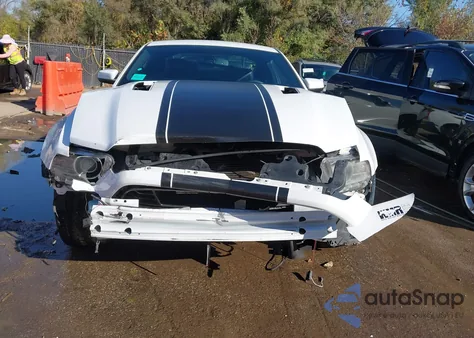 2014 Ford Mustang Gt Premium z USA, uszkodzony, nr VIN 1ZVBP8CF9E5315633